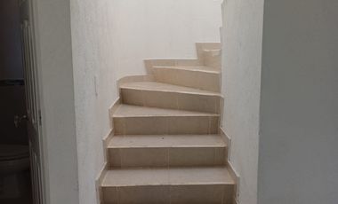 CASA EN RENTA MODELO BAIKAL, VILLAS DEL CAMPO