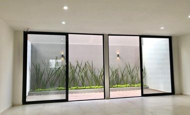 Casa Inteligente en venta en Coto de Valle Imperial Zapopan