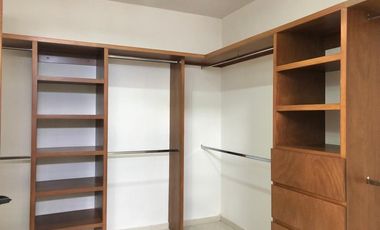 Casa Inteligente en venta en Coto de Valle Imperial Zapopan
