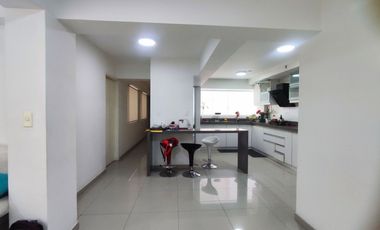 DEPARTAMENTO 4TO PISO EN VENTA 89 M2 AV. LOS PARACAS - ATE