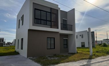 BRAND NEW MODERN HOUSE AND LOT FOR SALE INSIDE GATED VILLAGE