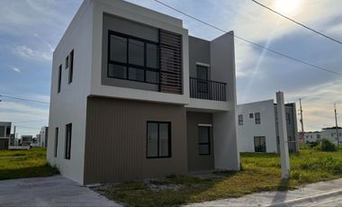 BRAND NEW MODERN HOUSE AND LOT FOR SALE INSIDE GATED VILLAGE