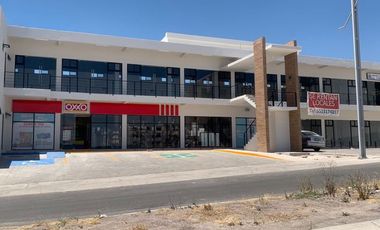 Renta Local Planta Alta Plaza Intercity Zakia Querétaro 96m2