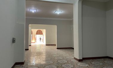 LOCAL COMERCIAL EN ALQUILER EN 1er PISO FRENTE A AV. PASEO COLÓN