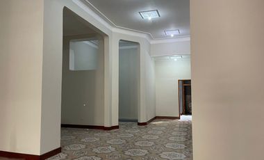 LOCAL COMERCIAL EN ALQUILER EN 1er PISO FRENTE A AV. PASEO COLÓN