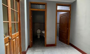 LOCAL COMERCIAL EN ALQUILER EN 1er PISO FRENTE A AV. PASEO COLÓN