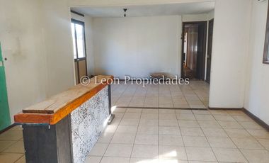 Leon Propiedades arrienda casa en sector Lo Águila, Curacaví.