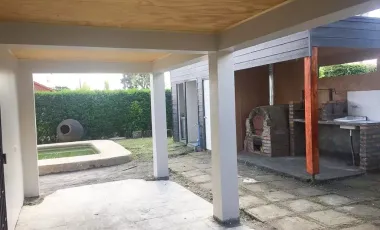 Linda Casa En Centro De Quillón