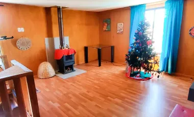Linda Casa En Centro De Quillón