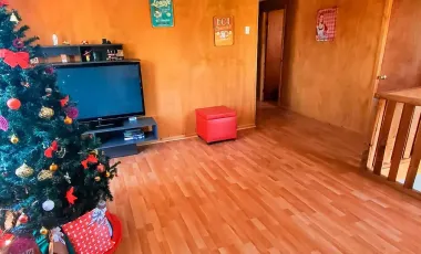 Linda Casa En Centro De Quillón