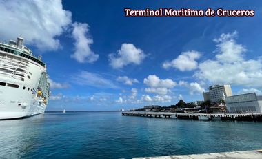 Condominio con Balcon, infinity pool y Jacuzzi con vista al mar en venta, zona centro, en Cozumel, Quintana Roo.