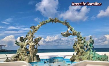 Condo con Balcon, infinity pool y Jacuzzi con vista al mar en venta,  zona centro, en Cozumel, Quintana Roo.