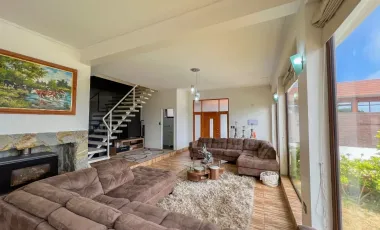 Preciosa Casa En Venta En Pingueral