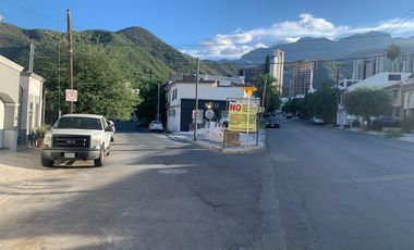 Local Comercial y Of. VENTA AV. CAMINO AL MIRADOR Paseo Residencial MONTERREY 2 Amplios Frentes ESQUINA Super Ubicado CENTRICO Muy Visible 2 Plantas
