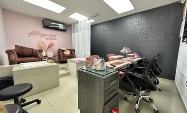 Local Comercial y Of. VENTA AV. CAMINO AL MIRADOR Paseo Residencial MONTERREY 2 Amplios Frentes ESQUINA Super Ubicado CENTRICO Muy Visible 2 Plantas