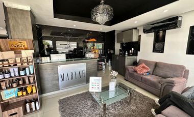 Venta Excepcional LOCAL COMERCIAL y Oficinas AV. CAMINO AL MIRADOR Paseo Residencial Monterrey ESQUINA 2 PISOS Super Visible Estratégico