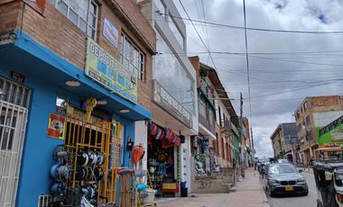 VENTA - CASA - SOACHA CENTRO ZONA  COMERCIAL   RENTABLE