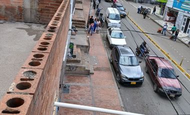 VENTA - CASA - SOACHA CENTRO ZONA  COMERCIAL   RENTABLE