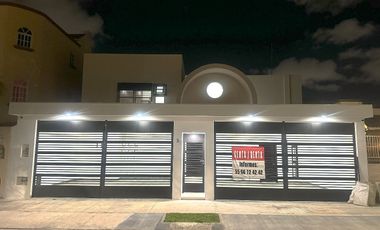 Fantástica Casa en VENTA 100% Remodelada Av.Acanceh, SM 11, Cancún