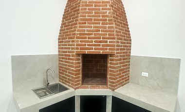 Fantástica Casa en VENTA 100% Remodelada Av.Acanceh, SM 11, Cancún