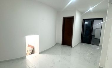 Fantástica Casa en VENTA 100% Remodelada Av.Acanceh, SM 11, Cancún