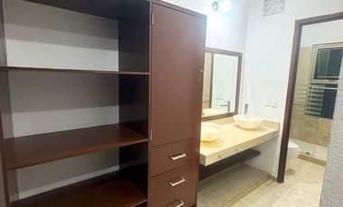 Fantástica Casa en VENTA 100% Remodelada Av.Acanceh, SM 11, Cancún