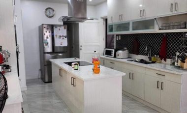 FOR SALE: RENOVATED HOUSE AND LOT IN WHITE PLAINS QC BELOW 100M