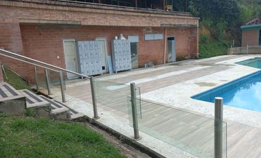 VENDO FINCA DE UNA HECTÁREA ENTRE GIRARDOTA Y BARBOSA ANTIOQUIA