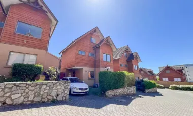 Linda Casa En Venta, Condominio Cerrado, Lomas San Sebastián