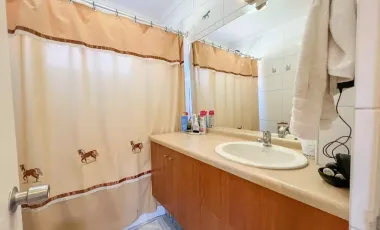 Linda Casa En Venta, Condominio Cerrado, Lomas San Sebastián