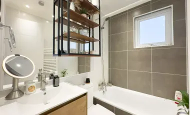 Hermosa Casa Completamente Remodelada En Los Batros