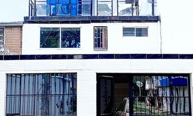 SE VENDE CASA EN FONTIBON BOHIOS