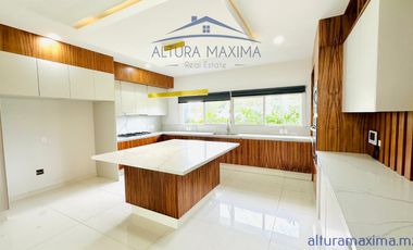 Residencia de Lujo en Venta Puerta Las Lomas Zona Andares Zapopan