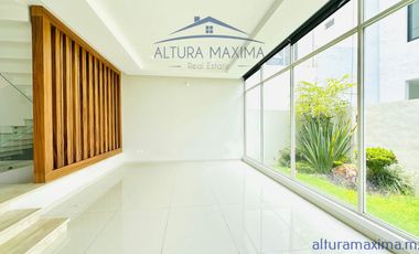 Residencia de Lujo en Venta Puerta Las Lomas Zona Andares Zapopan