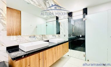 Residencia de Lujo en Venta Puerta Las Lomas Zona Andares Zapopan