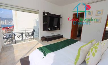 Hermosa casa con alberca privada, asoleadero y espectacular vista a la bahía de Santa Lucía