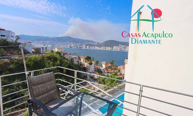 Hermosa casa con alberca privada, asoleadero y espectacular vista a la bahía de Santa Lucía