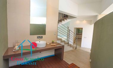 Hermosa casa con alberca privada, asoleadero y espectacular vista a la bahía de Santa Lucía
