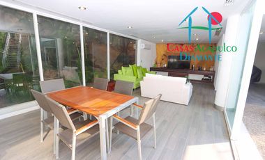 Hermosa casa con alberca privada, asoleadero y espectacular vista a la bahía de Santa Lucía