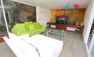 Hermosa casa con alberca privada, asoleadero y espectacular vista a la bahía de Santa Lucía