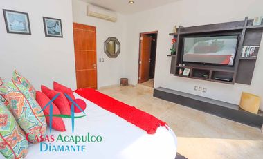 Hermosa casa con alberca privada, asoleadero y espectacular vista a la bahía de Santa Lucía