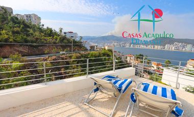 Hermosa casa con alberca privada, asoleadero y espectacular vista a la bahía de Santa Lucía