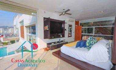 Hermosa casa con alberca privada, asoleadero y espectacular vista a la bahía de Santa Lucía