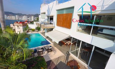 Hermosa casa con alberca privada, asoleadero y espectacular vista a la bahía de Santa Lucía