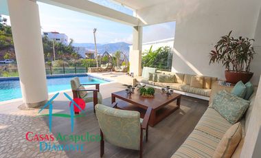 Hermosa casa con alberca privada, asoleadero y espectacular vista a la bahía de Santa Lucía