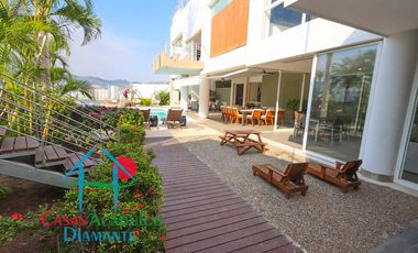 Hermosa casa con alberca privada, asoleadero y espectacular vista a la bahía de Santa Lucía