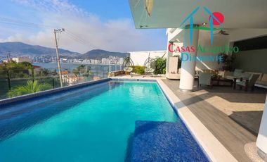 Hermosa casa con alberca privada, asoleadero y espectacular vista a la bahía de Santa Lucía