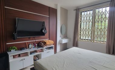 En alquiler moderna y lujosa casa  full amoblada en Urbanización Grecco, sector El Tornero vía a Samborondón