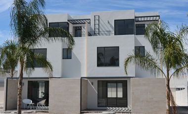Casa en Venta con alberca y palapa a 15 minutos de Cuernavaca Morelos