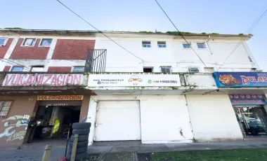Casa Con Local Comercial, Sector Lorenzo Arenas